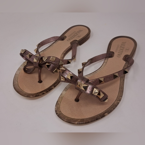 Valentino Garavani Women's Rockstud Jelly Flat Thong Sandals Italy 6 US / 36 EU - Picture 11 of 12